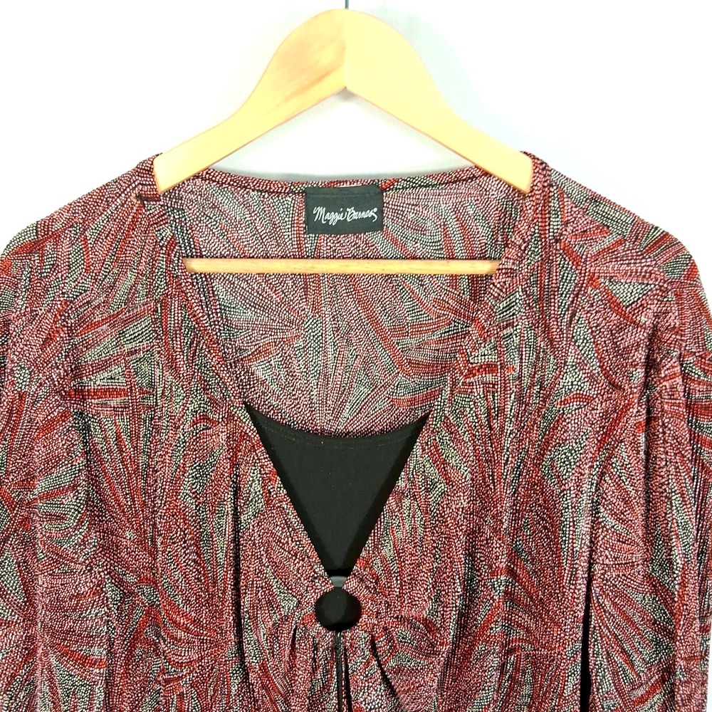 Maggie Barnes Sz 24 Top Red Black Abstract Print 3/4 Sleeve Asymmetrical Sleeve - Picture 2 of 11